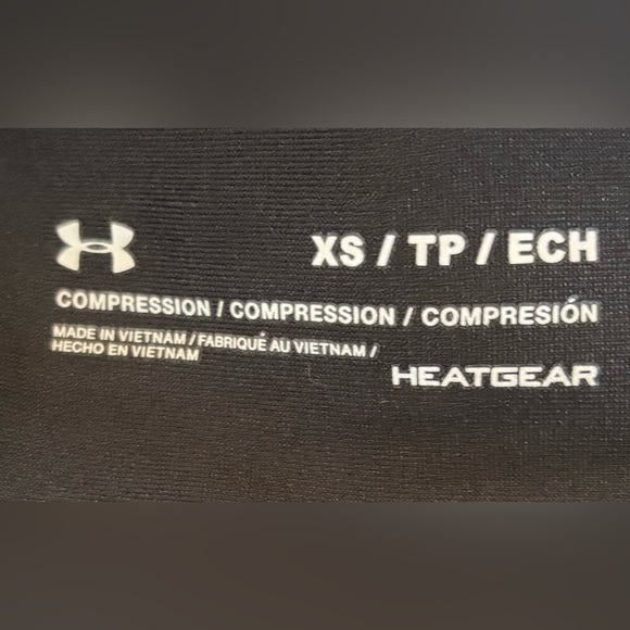 Under Armour Women No Slip Waistband 7/8 Ankle compression legging XS extra smal - Picture 9 of 9